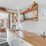 Holiday home Awesome In With Wifi